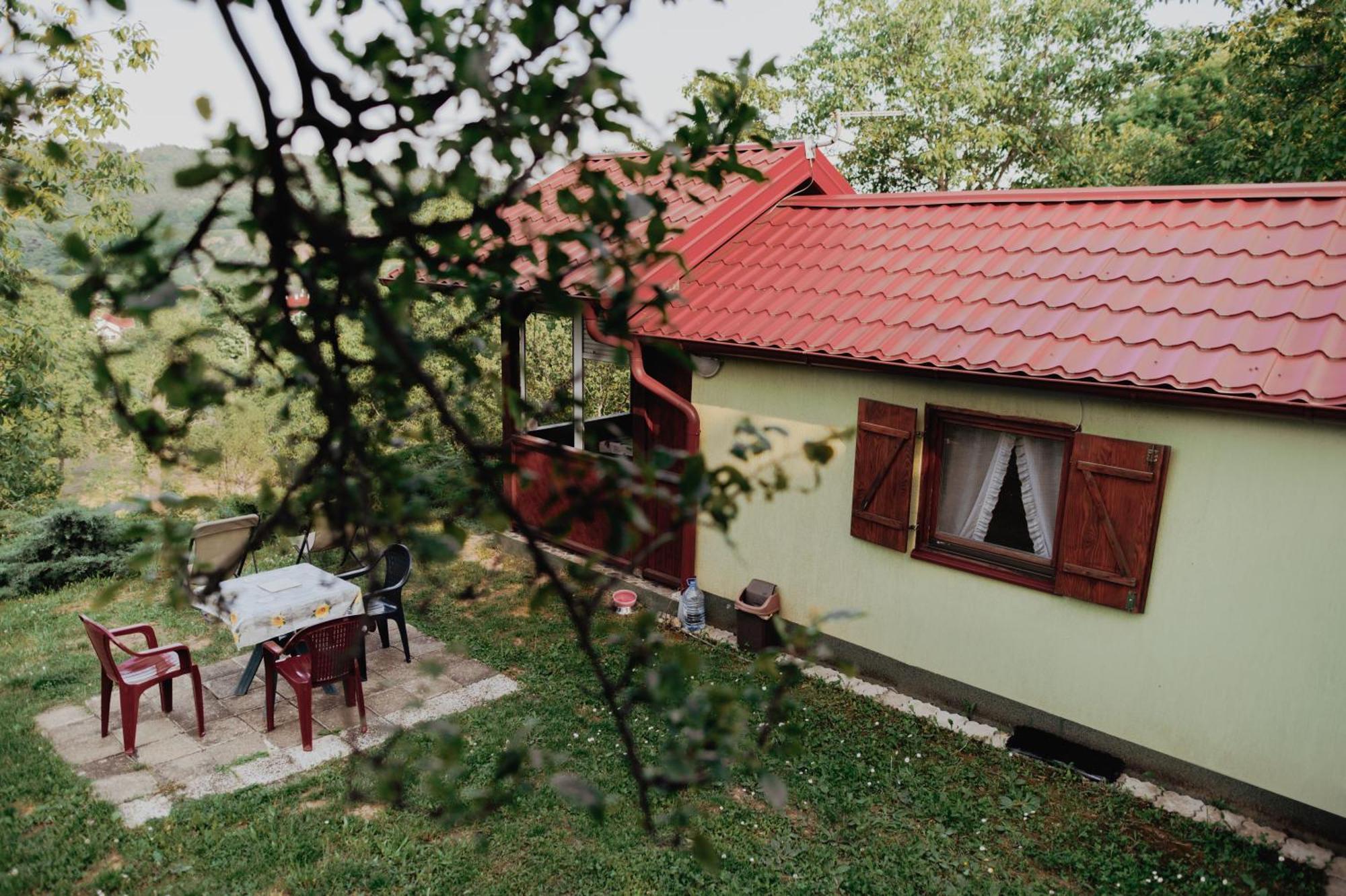 Holiday Home Nanin Konak 2 Vrdnik Exteriör bild